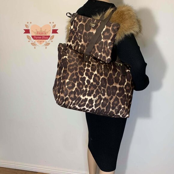 ❤️✅❤️✅SOLD❤️✅❤️✅🤎Coach Signature Fabric-Nylon Bag & Snap Pouch🤎 - Picture 13 of 16